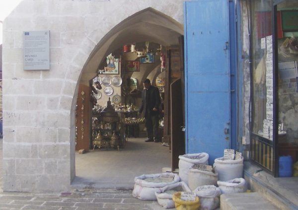 Mardin tarihi Revaklı Çarşı