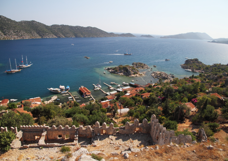 Simena Kalesi'nden Kekova Adası ve Akdeniz manzarası