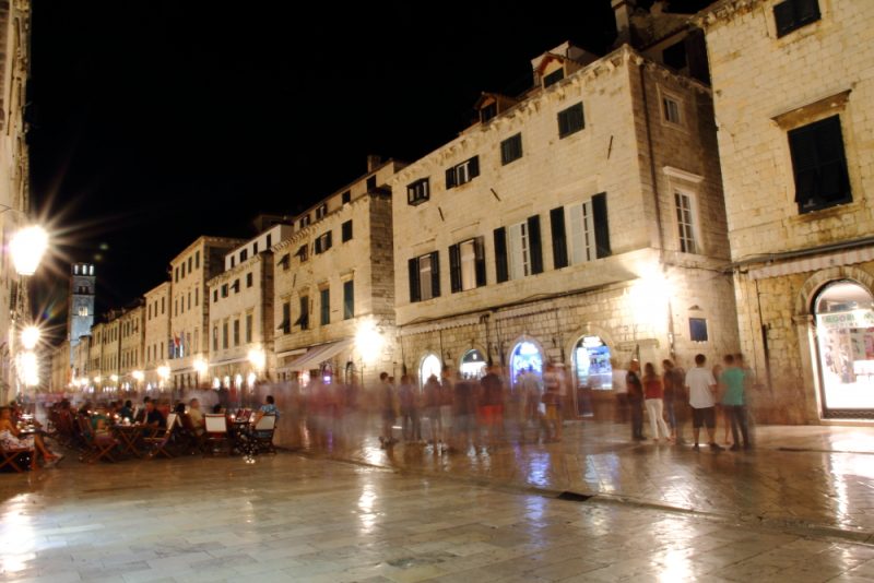 Dubrovnik kale içi ana caddesi Placa (Stradun)