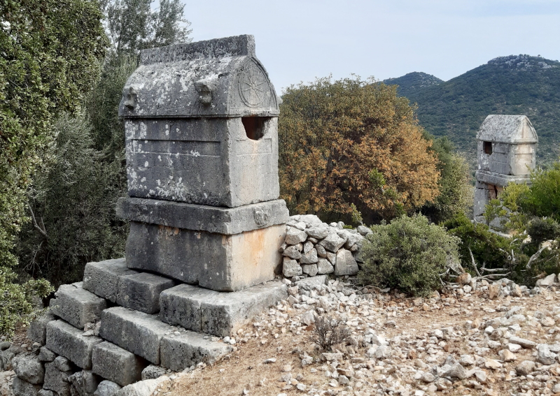 Apollonia Antik Kenti - Likya lahitleri