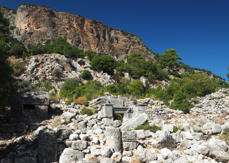 Pınara Antik Kenti - Bazilika kalıntıları